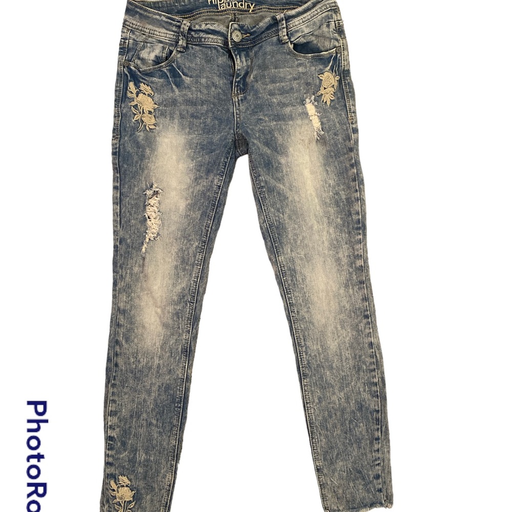 Hippie laundry embroidered blue jeans size 27